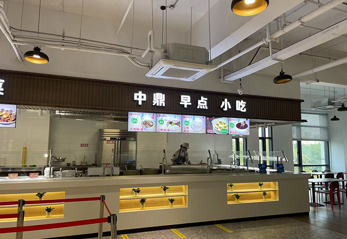 食堂外包對(duì)企業(yè)或機(jī)構(gòu)管理的微妙影響